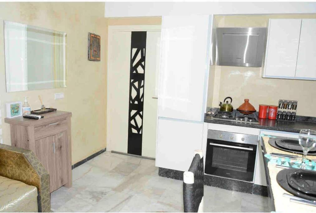 Appartement Bien Situe A Gueliz مراكش المظهر الخارجي الصورة